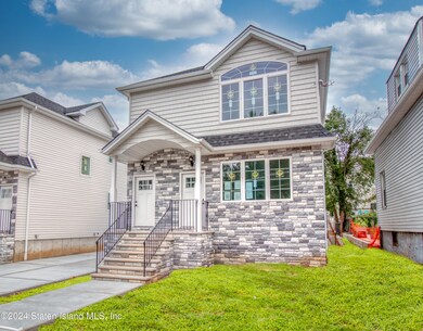 Welcome to 441 Clove Road!