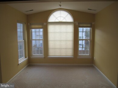 9070 Two Bays Rd, Lorton, VA 22079 - photo 4