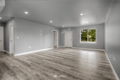 202 Oak St, Winlock, WA 98596 - photo 2