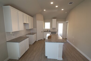 1210 Filly Creek Dr, Alvin, TX 77511 - photo 5