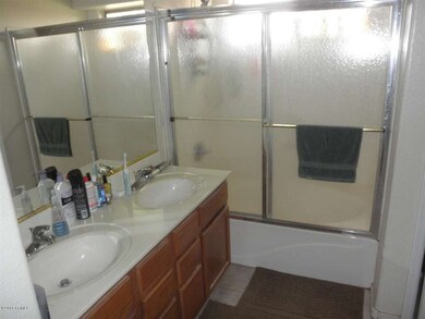 gary olivers house 007
