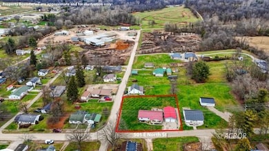 501 North, McArthur, OH 45651 - photo 3