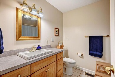 06-First Floor Full Bath