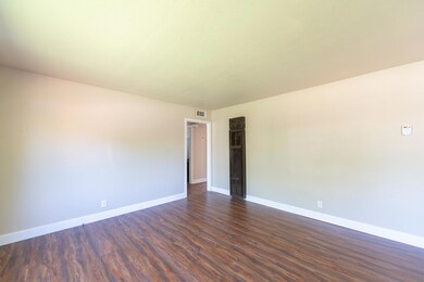 1106 A St, Redding, CA 96002 - photo 7