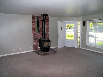 2628 Gettle St, Klamath Falls, OR 97603 - photo 6