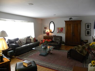 1037 N Webster Ave, Scranton, PA 18510 - photo 7