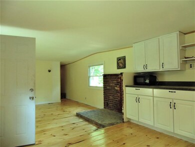 27 Whittemore St, Hillsborough, NH 03244 - photo 7