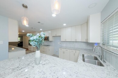 1345 Kathryn Ct, Hurst, TX 76053 - photo 4