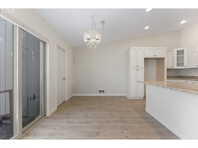 1397 Bonniebrae Dr, Lake Oswego, OR 97034 - photo 7