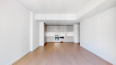 Halcyon unit RU5A, New York, NY 10022 - photo 5