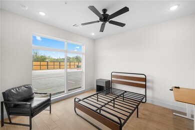 2539 E Villa Maria Rd unit 11D, Bryan, TX 77802 - photo 5