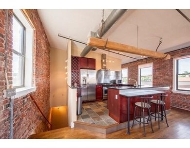 33 Munroe St unit 4, Lynn, MA 01901 - photo 2