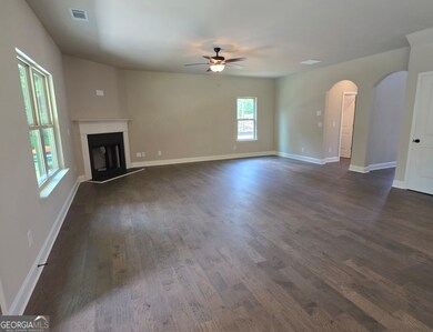956 Lakeview Oaks Ct, Grayson, GA 30017 - photo 4