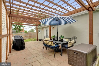 8839 Satyr Hill Rd, Parkville, MD 21234 - photo 4