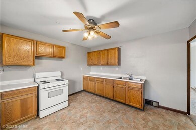 3044 Highway 14 N, Newton, IA 50208 - photo 7