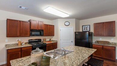 008_Kitchen