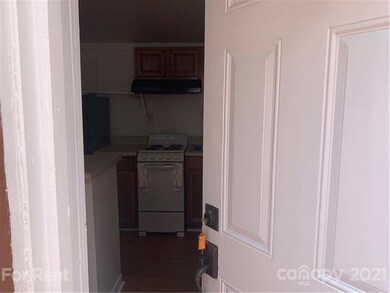 544 N Center St unit C, Statesville, NC 28677 - photo 3