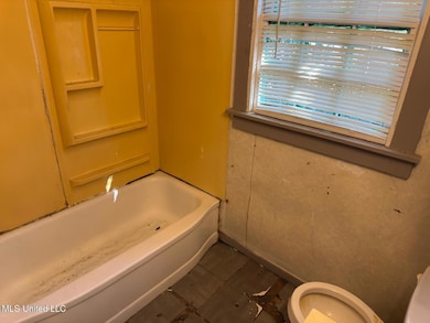 1060 Lake Dockery Rd, Byram, MS 39272 - photo 5