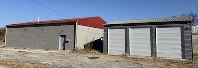 315 W D Ave, Kingman, KS 67068 - photo 3