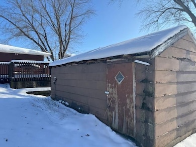 5462 Tucson Dr, Waterloo, IA 50702 - photo 4