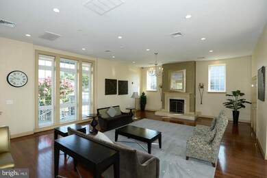 4151 S Four Mile Run Dr unit 103, Arlington, VA 22204 - photo 4