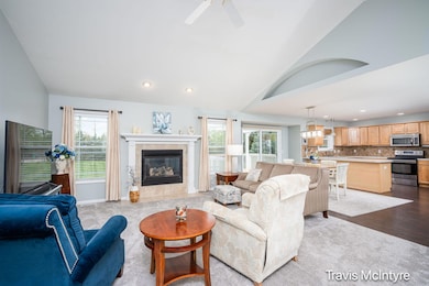 13-web-or-mls-2364 Byron Shores-13