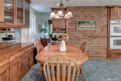 9737 SE 40th St, Mercer Island, WA 98040 - photo 3