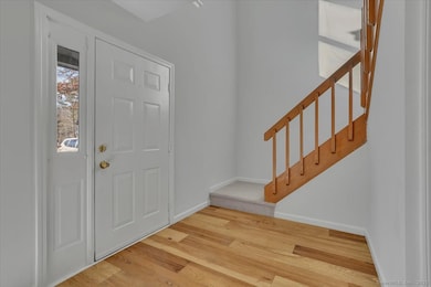 10 Victorian Woods Ln unit 10, South Windsor, CT 06074 - photo 2