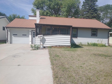 1417 4th Ave NE, Jamestown, ND 58401 - photo 3