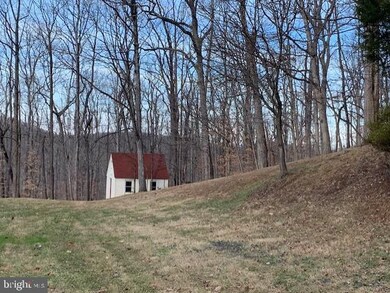 6102 Saints Hill Ln, Broad Run, VA 20137 - photo 3