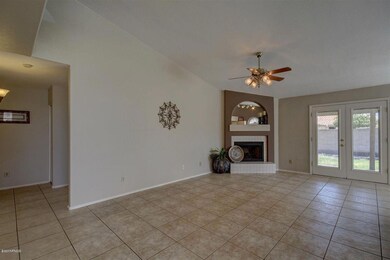 OPEN LAYOUT