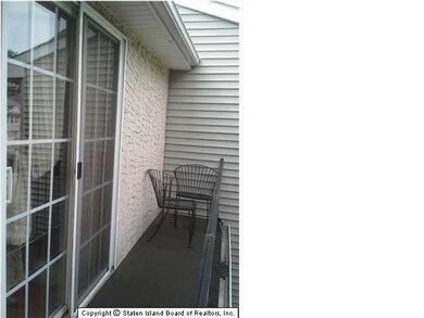 54 Studio Ln, Staten Island, NY 10304 - photo 5