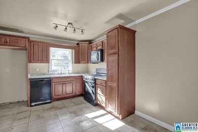 701 27th Ave NE, Center Point, AL 35215 - photo 4