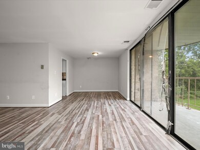 3316 Huntley Square Dr unit A1, Temple Hills, MD 20748 - photo 6