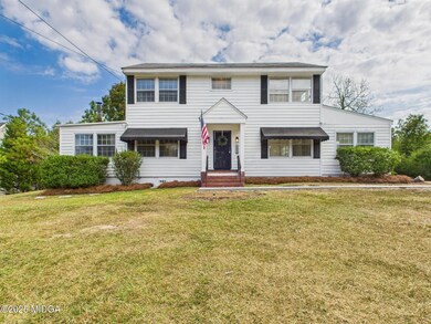 CAM03843G0-PR0121-STILL002