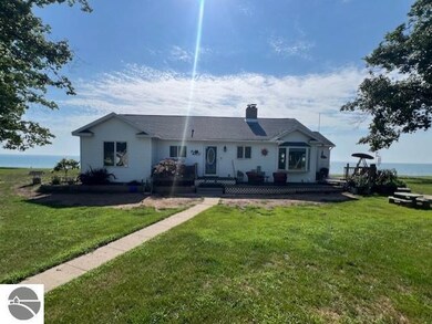 1527 Douglas Dr, Tawas City, MI 48763 - photo 5