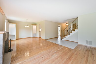 1065 Heathrow Ct, Wheaton, IL 60189 - photo 6