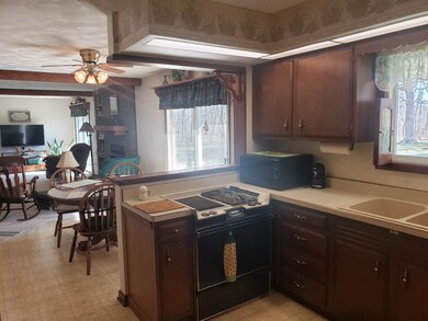 10926 Us Highway 231, Loogootee, IN 47553 - photo 7