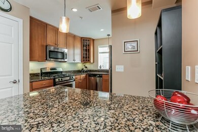 4111 S Four Mile Run Dr unit 201, Arlington, VA 22204 - photo 5