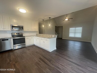 1705 Penncross Dr, Greenville, NC 27834 - photo 3