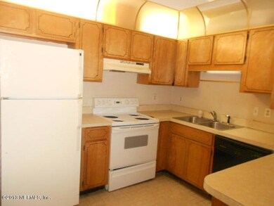 8942 Ivey Rd, Jacksonville, FL 32216 - photo 5