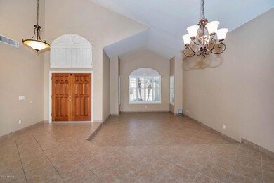 4243 N Lomond Living Room