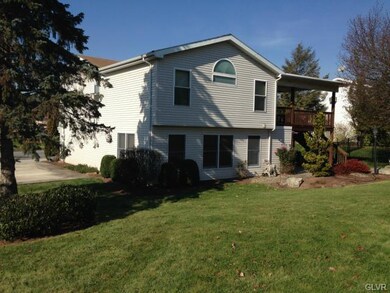 4514 Nile Dr, Whitehall, PA 18052 - photo 4