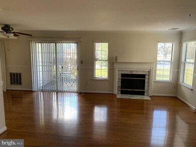 19946 Gateshead Cir, Germantown, MD 20876 - photo 7