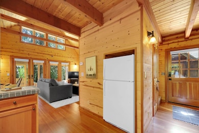 10-web-or-mls-56411McKenzieHwy-9