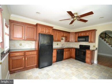 647 Hampton Ave, Southampton, PA 18966 - photo 4