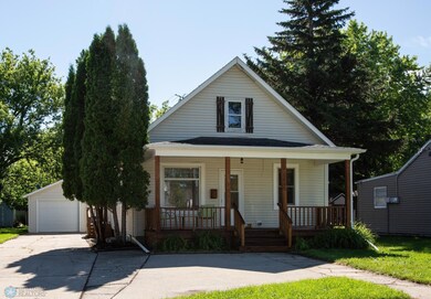 1442 16 1 2 St S, Fargo, ND 58103 - photo 3