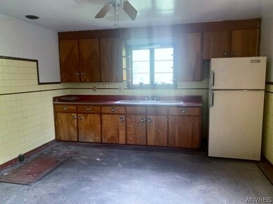 1943 Niagara St, Niagara Falls, NY 14303 - photo 4