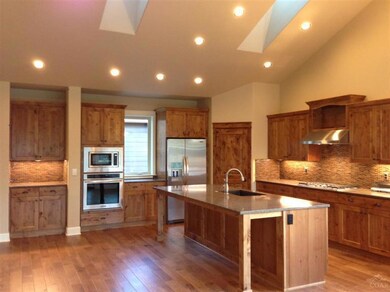 20162 Stonegate Dr, Bend, OR 97702 - photo 4