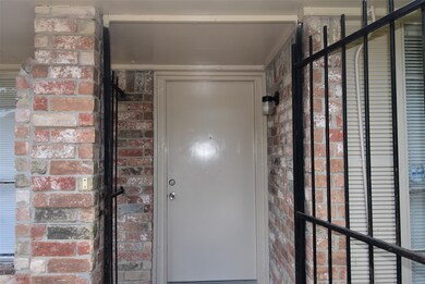 1915 Beaver Bend Rd, Houston, TX 77088 - photo 2